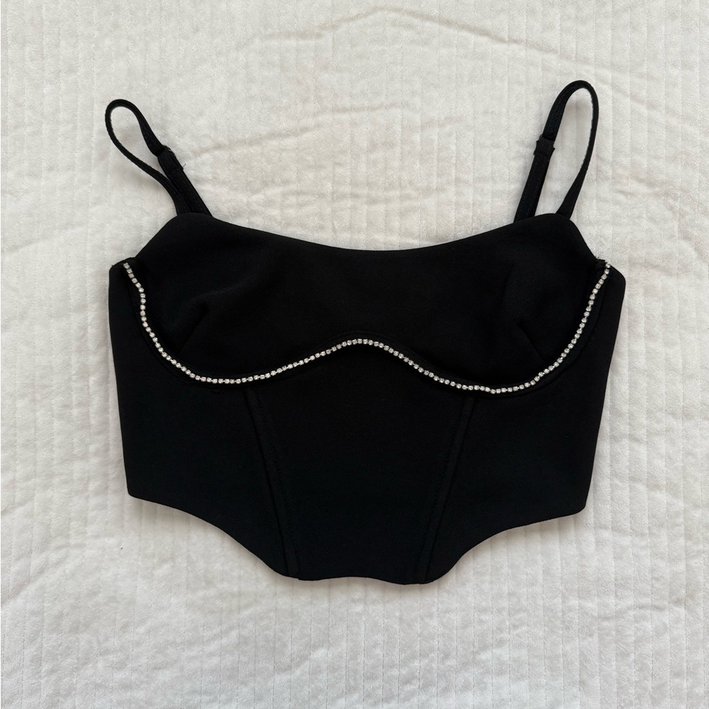 Hello Molly “GLAM LOOK CROP TOP BLACK” | Medium
